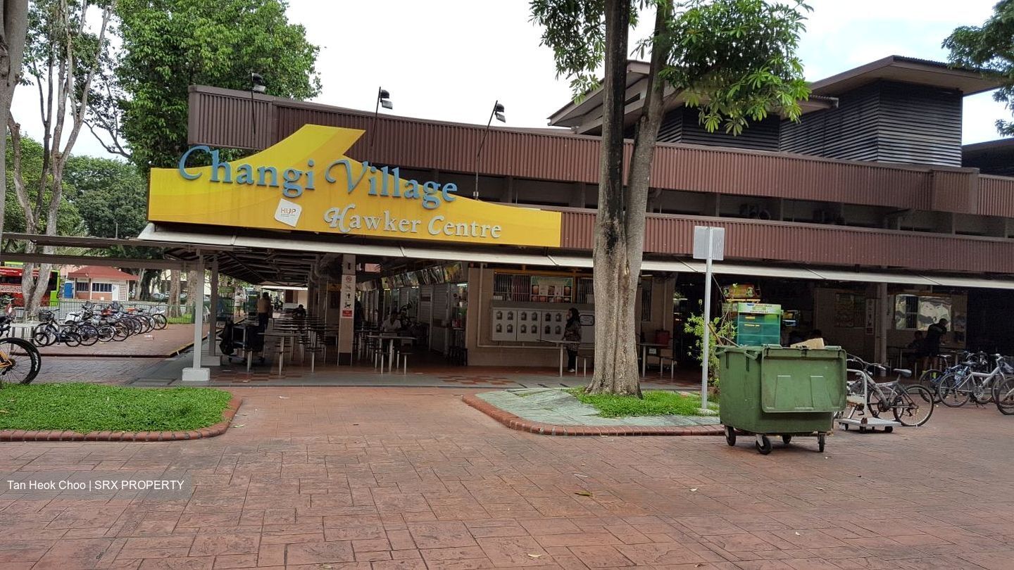 Changi Village Road (D17), Shop House #382615111